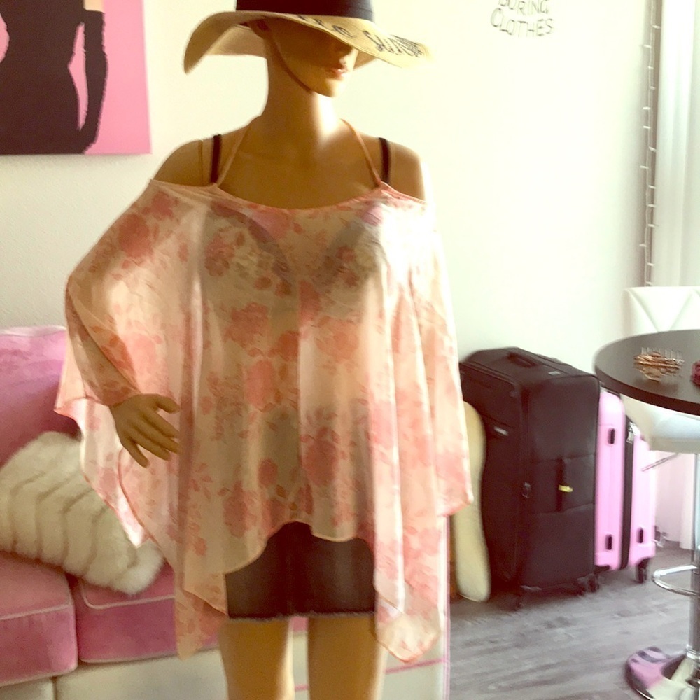 Paper Crane  Hi-low Blouse! Perfect 4 Summer! 🕶☀️👙🛍